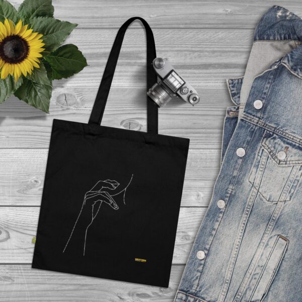Minimalist Organic Cotton Tote Bag - Elegant Line Art Design